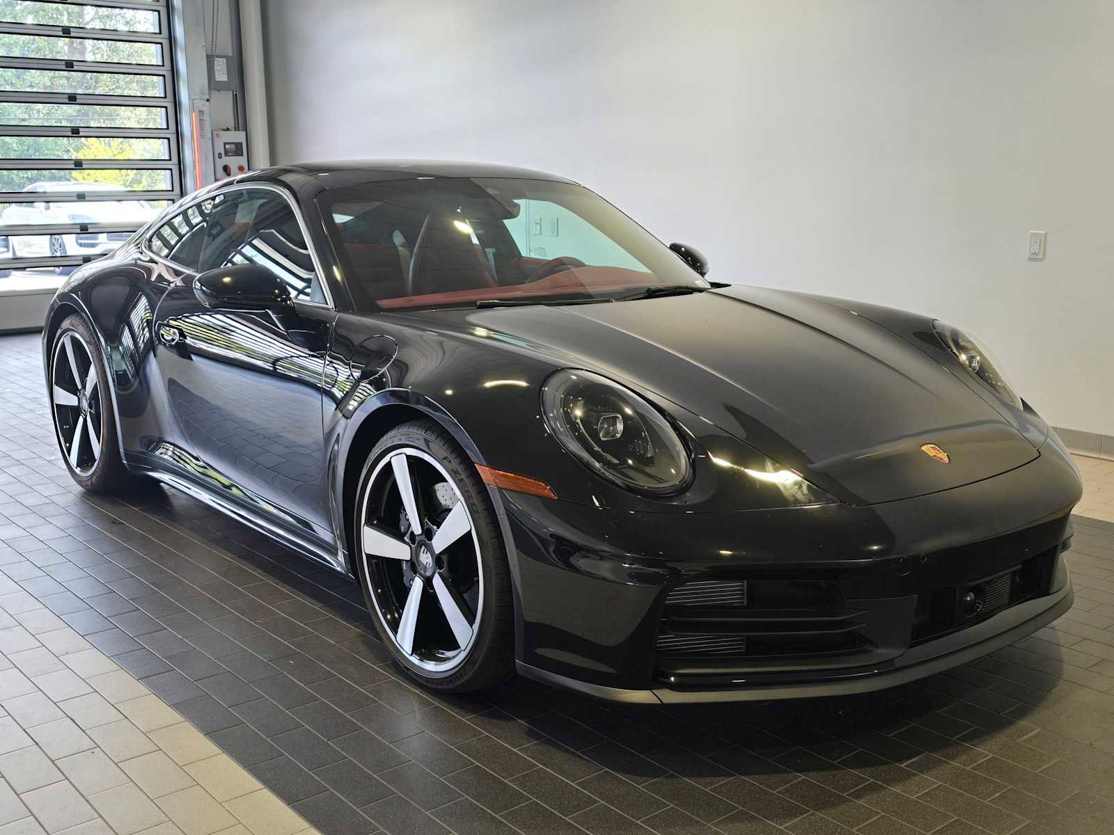 Used 2025 Porsche 911 Carrera image 7