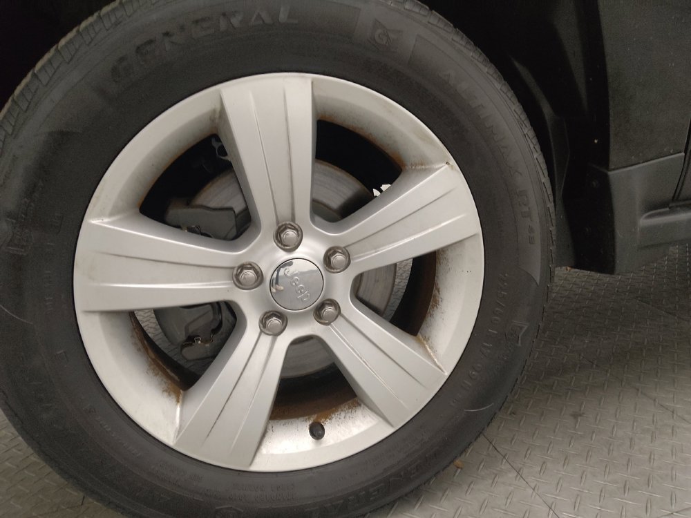 Used 2016 Jeep Compass Sport w/ Power Value Group image 31