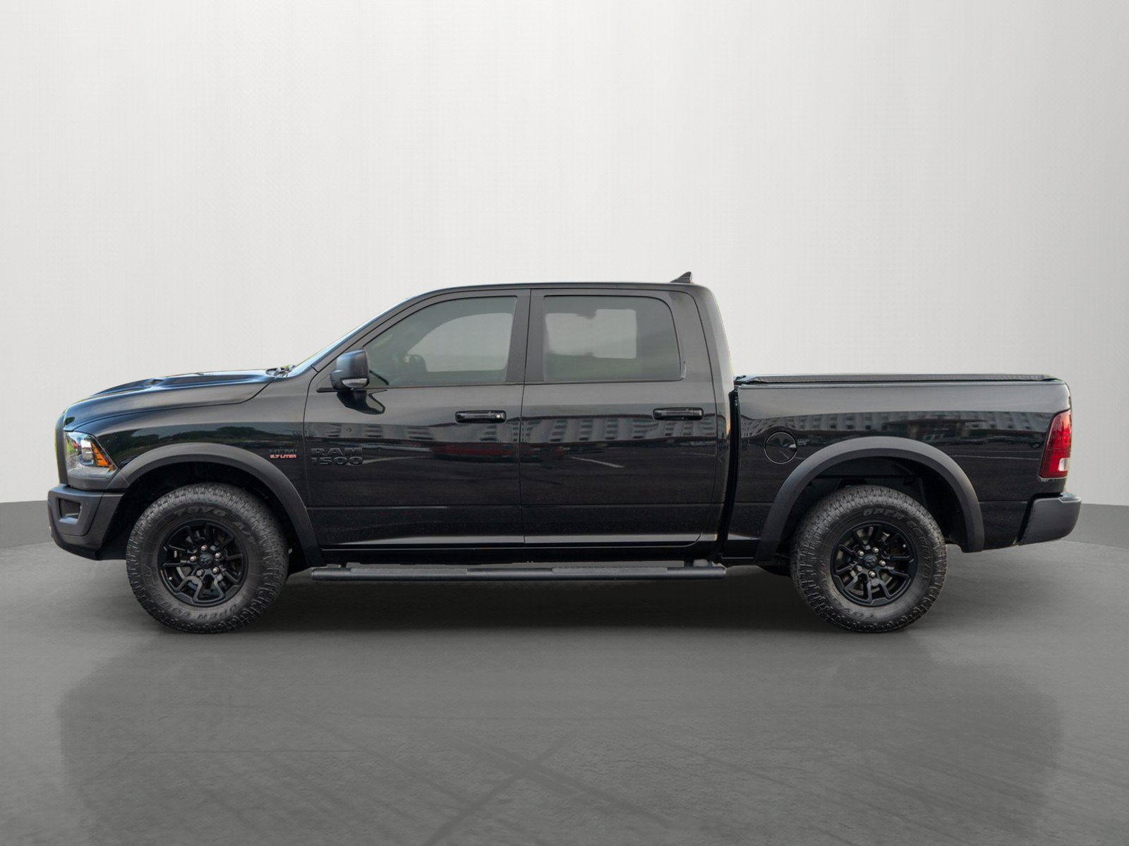 Used 2018 RAM 1500 Rebel w/ Luxury Group AWD/4WD image 4