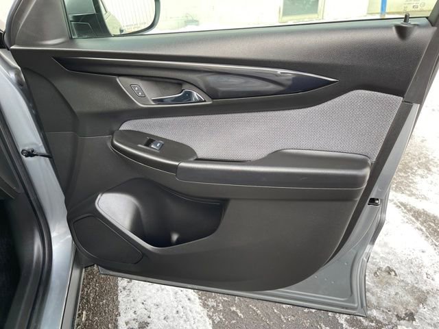 Used 2025 Chevrolet TrailBlazer LT w/ Driver Confidence Package image 30