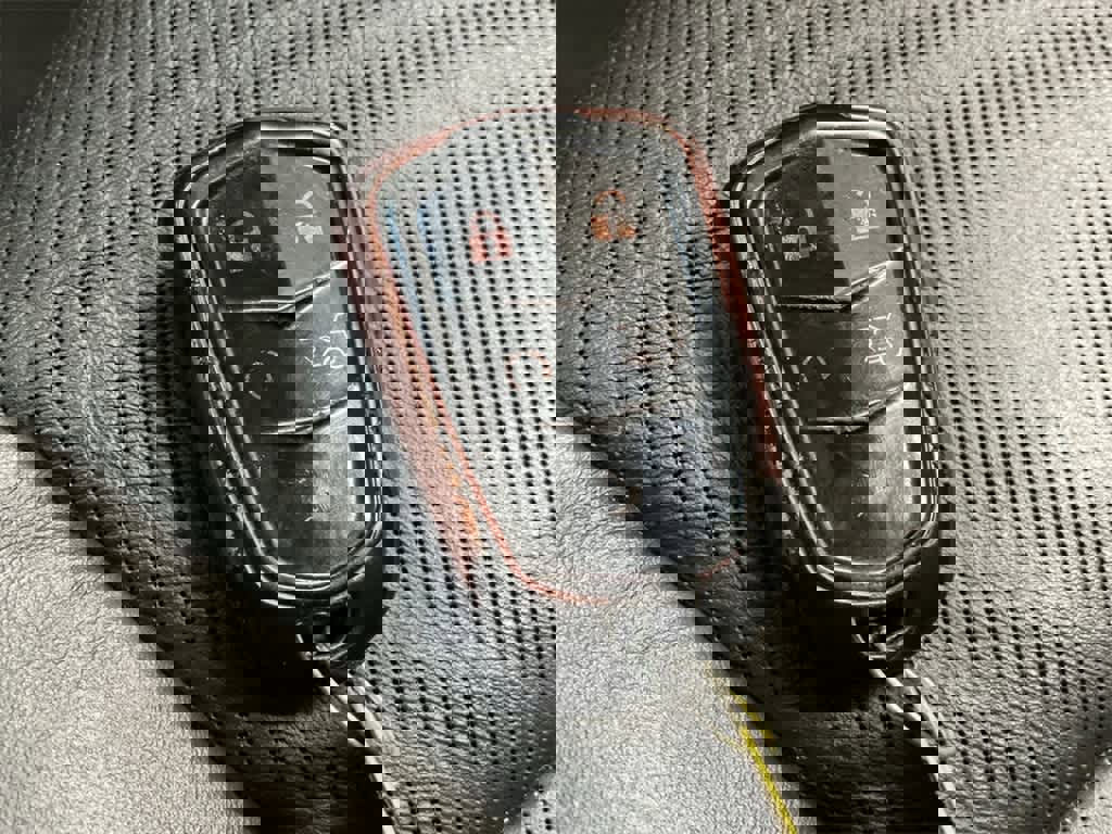 Used 2015 Cadillac Escalade Luxury image 27