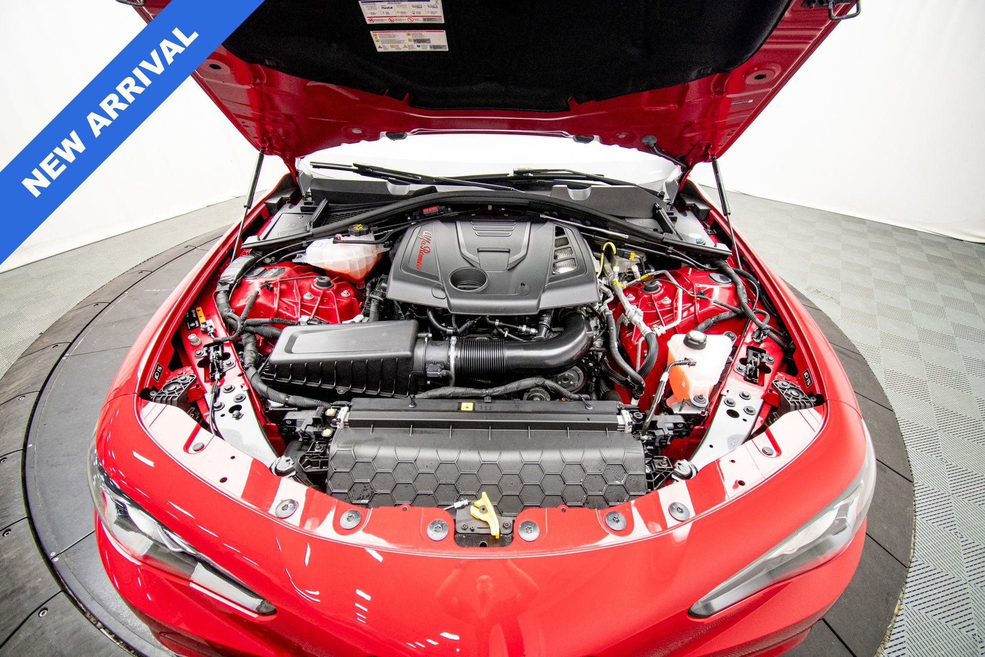 Used 2023 Alfa Romeo Giulia Estrema image 41