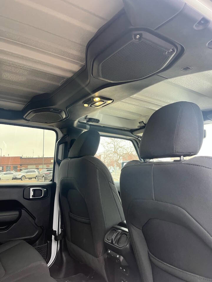 Used 2022 Jeep Gladiator Sport image 37