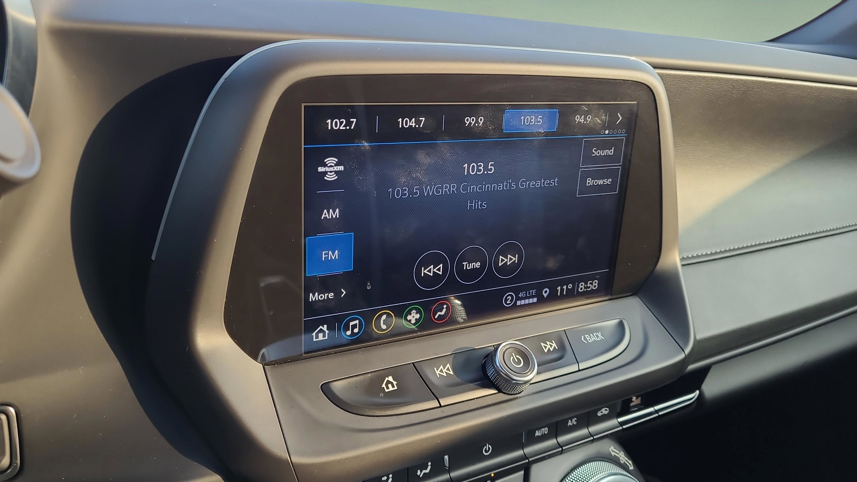 Used 2024 Chevrolet Camaro LT w/ Technology Package image 17