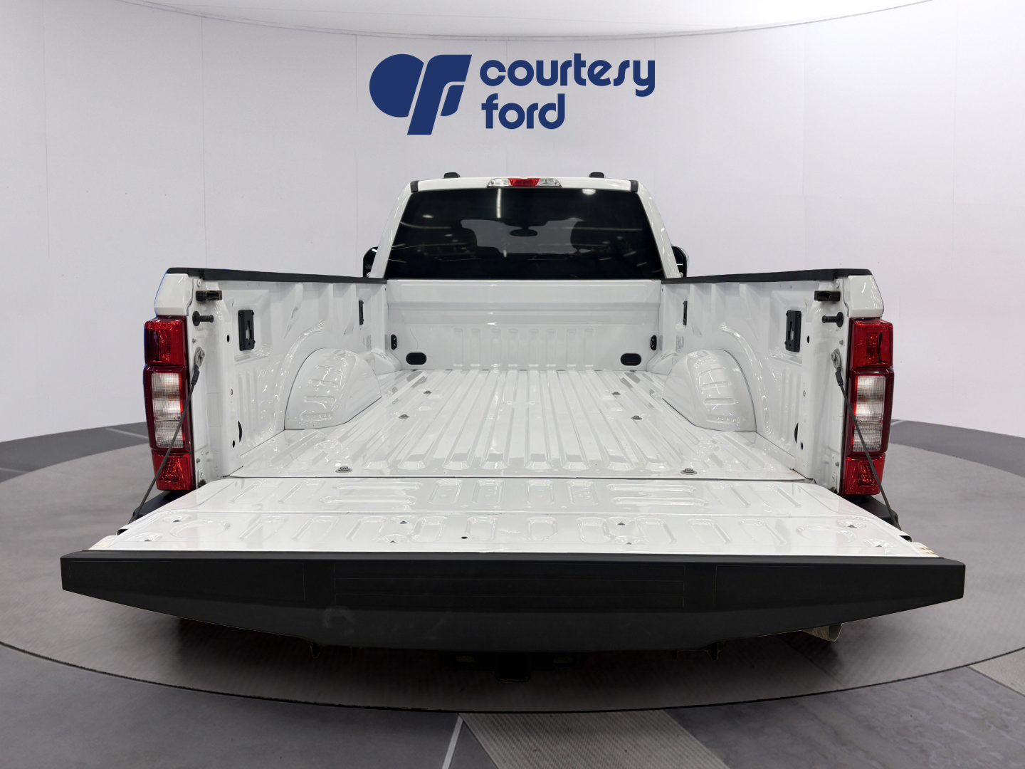 Certified 2021 Ford F350 XLT w/ XLT Value Package AWD/4WD image 7