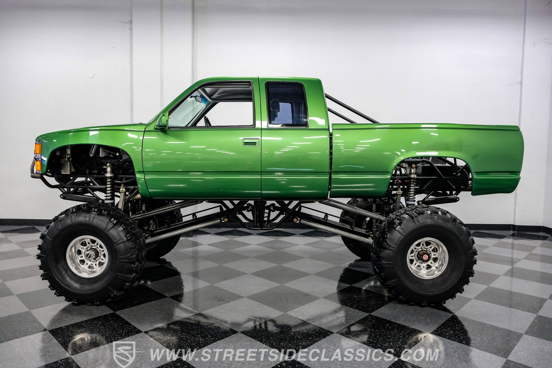 Used 1988 Chevrolet Silverado 1500 2WD Extended Cab image 2