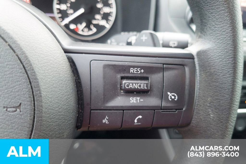 Used 2024 Nissan Rogue S image 29