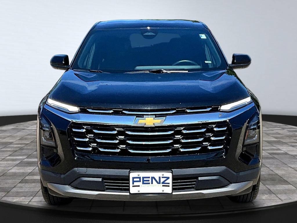 Used 2026 Chevrolet Equinox LT AWD/4WD image 2