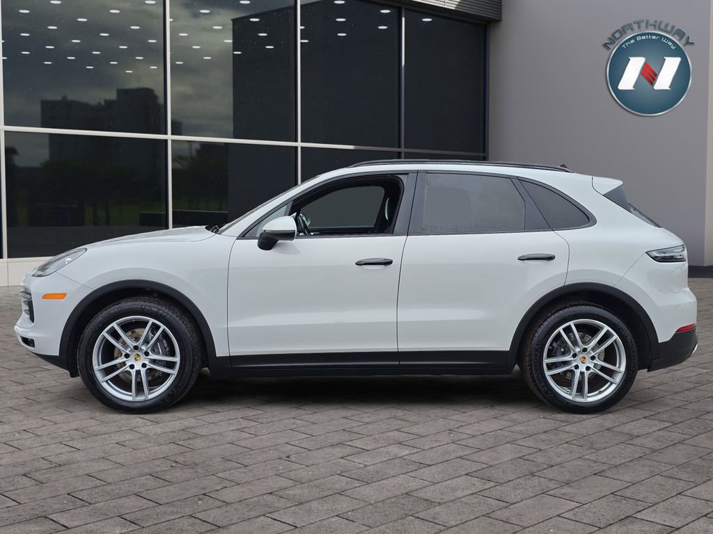 Used 2020 Porsche Cayenne w/ Driver Memory Package AWD/4WD image 2