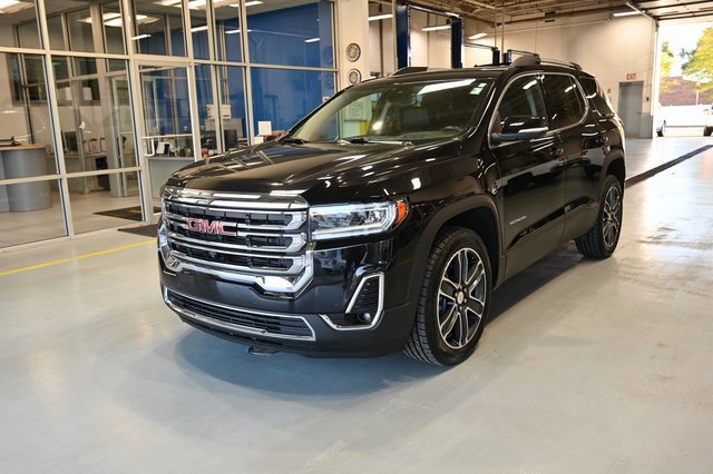 Used 2021 GMC Acadia SLT w/ Technology Package