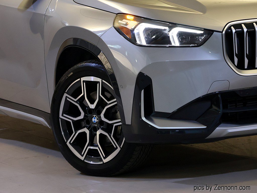 Certified 2026 BMW X1 xDrive28i AWD/4WD image 3
