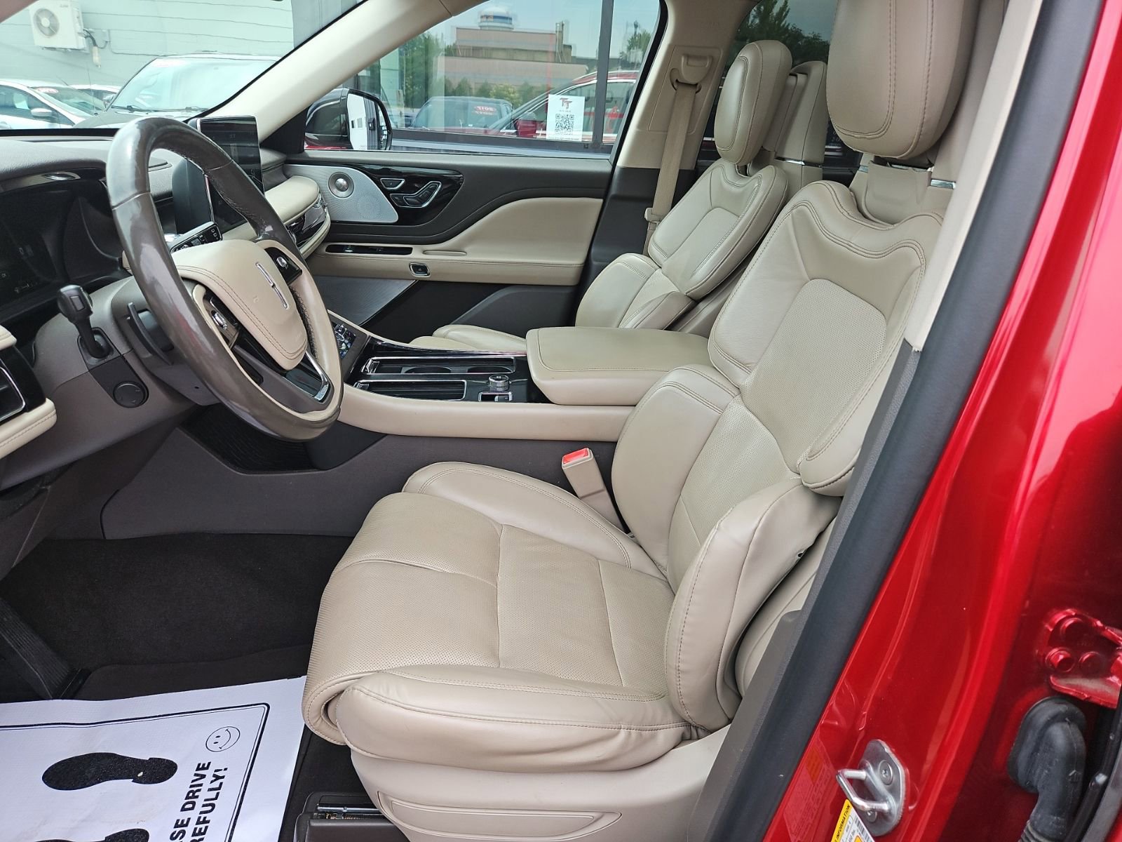 Used 2020 Lincoln Aviator Reserve w/ Equipment Group 201A AWD/4WD image 15