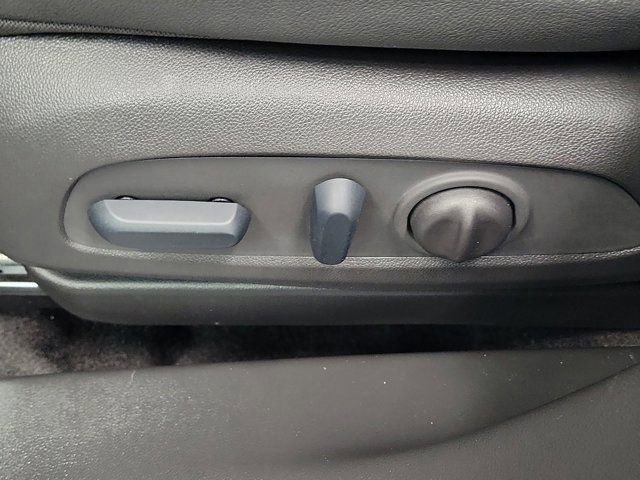 Used 2023 Buick Encore GX Select FWD image 23