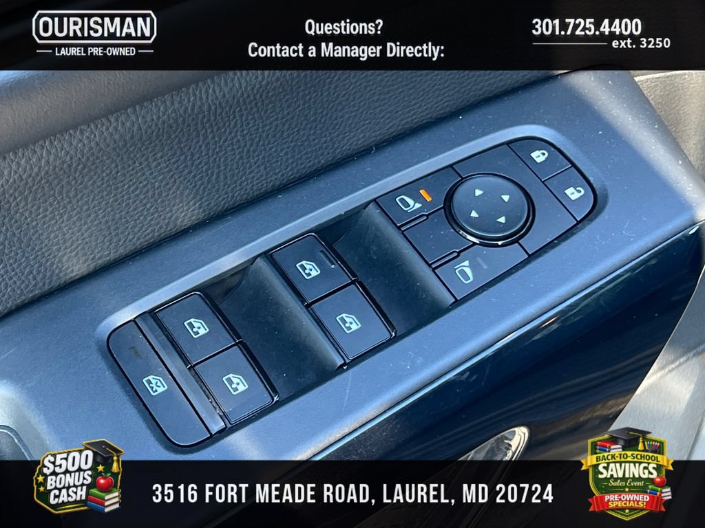 Used 2025 Nissan Pathfinder SV FWD image 6