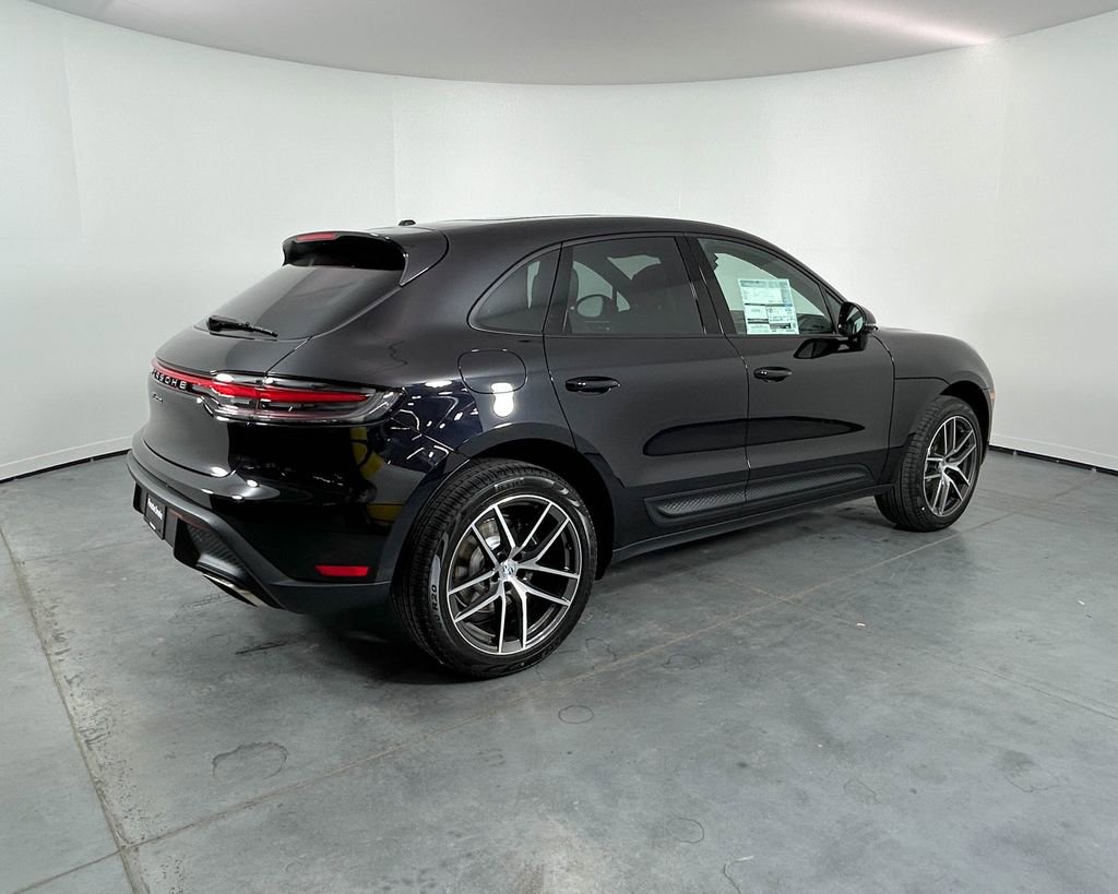 New 2026 Porsche Macan AWD/4WD image 7