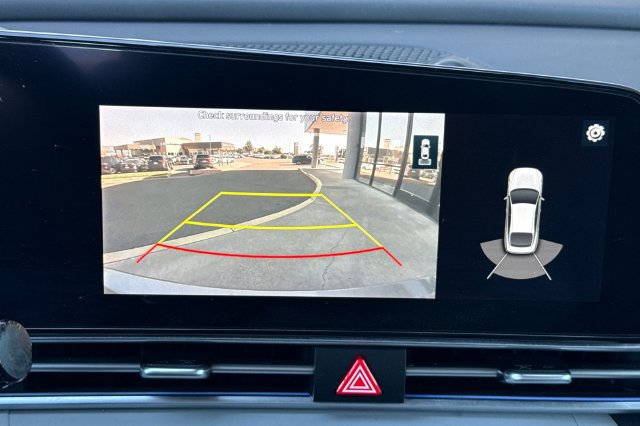 Used 2021 Hyundai Elantra Limited FWD image 23