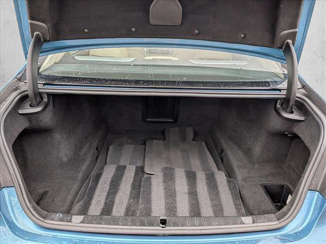 Used 2019 BMW 750i xDrive w/ Executive Package image 6