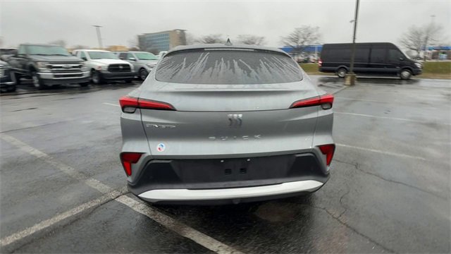 Used 2025 Buick Envista Preferred image 7