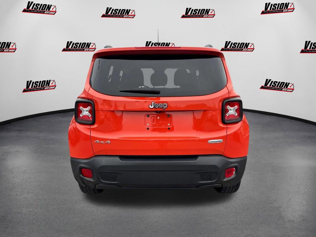 Used 2015 Jeep Renegade Latitude w/ Popular Equipment Group AWD/4WD image 6
