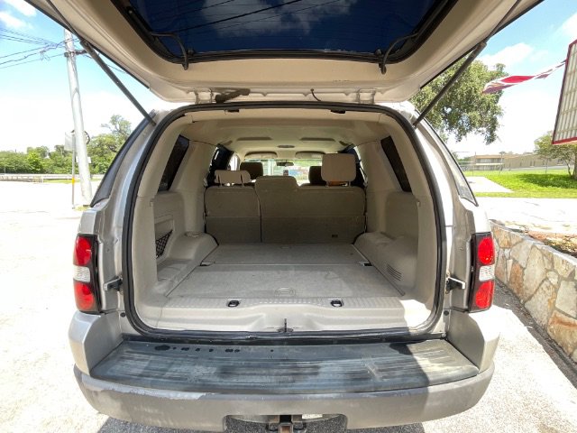 Used 2006 Ford Explorer XLS RWD image 5
