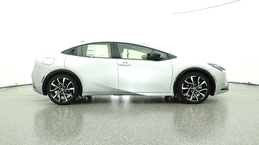 New 2026 Toyota Prius Plug-In Hybrid FWD image 27