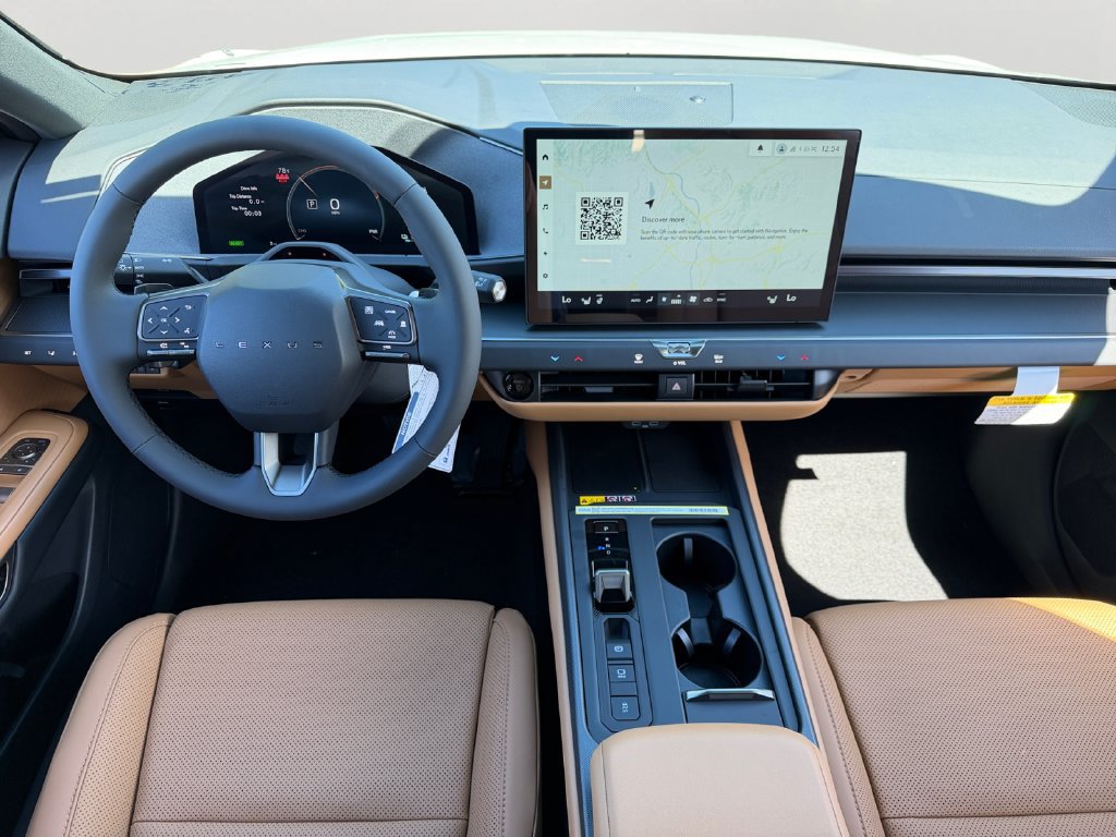 New 2026 Lexus ES 500e AWD/4WD image 10