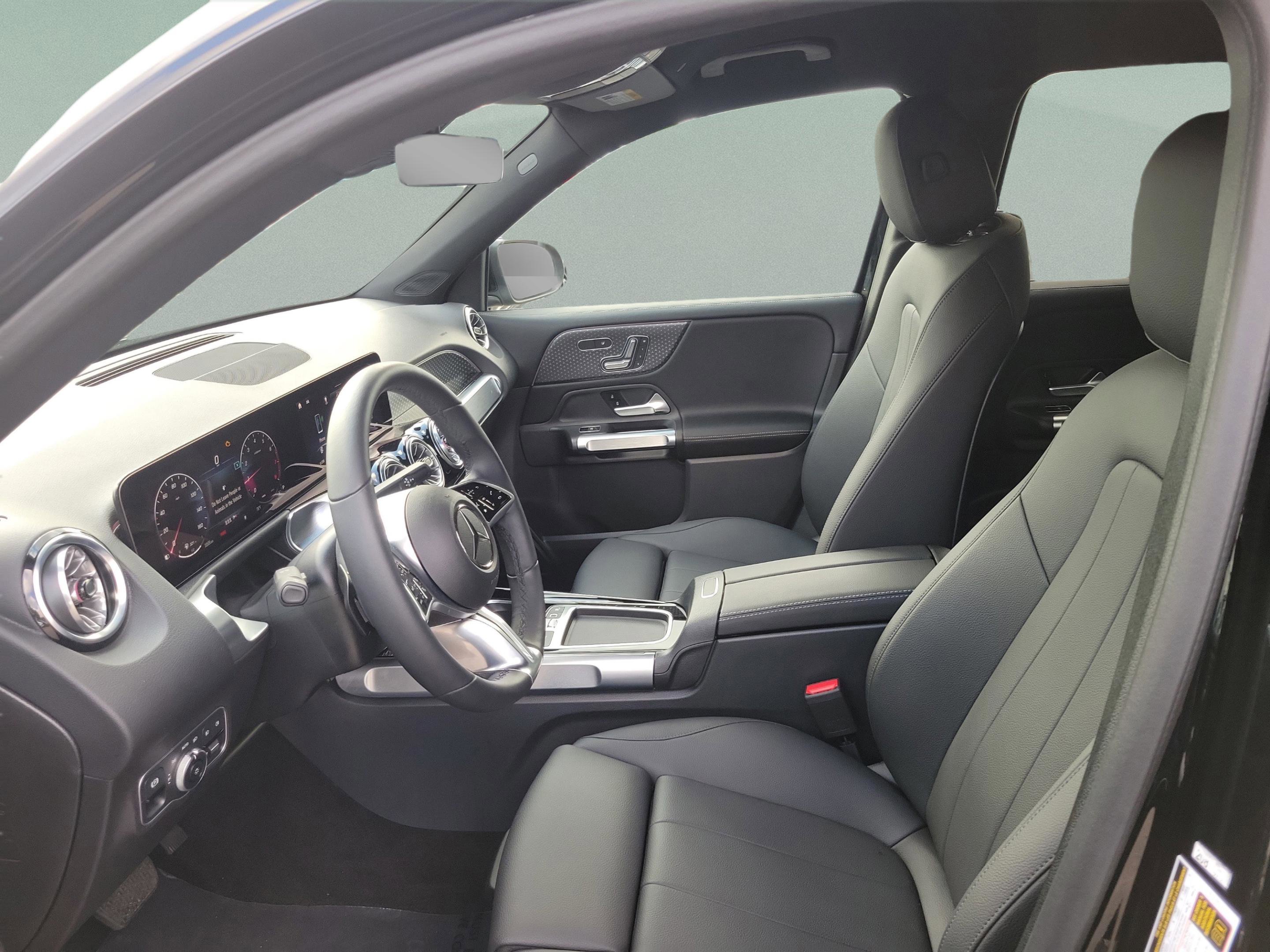 Certified 2025 Mercedes-Benz GLB 250 image 20