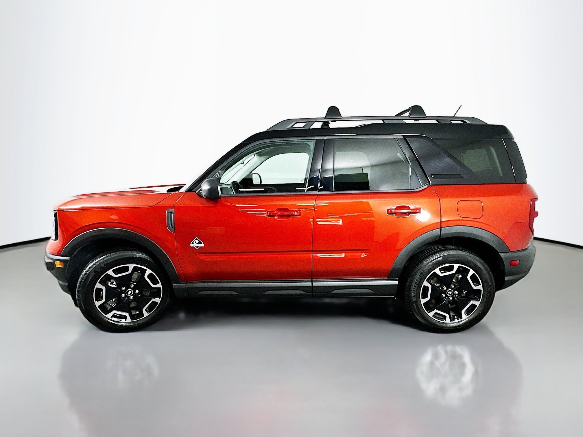 Used 2024 Ford Bronco Sport Outer Banks w/ Tech Package AWD/4WD image 4