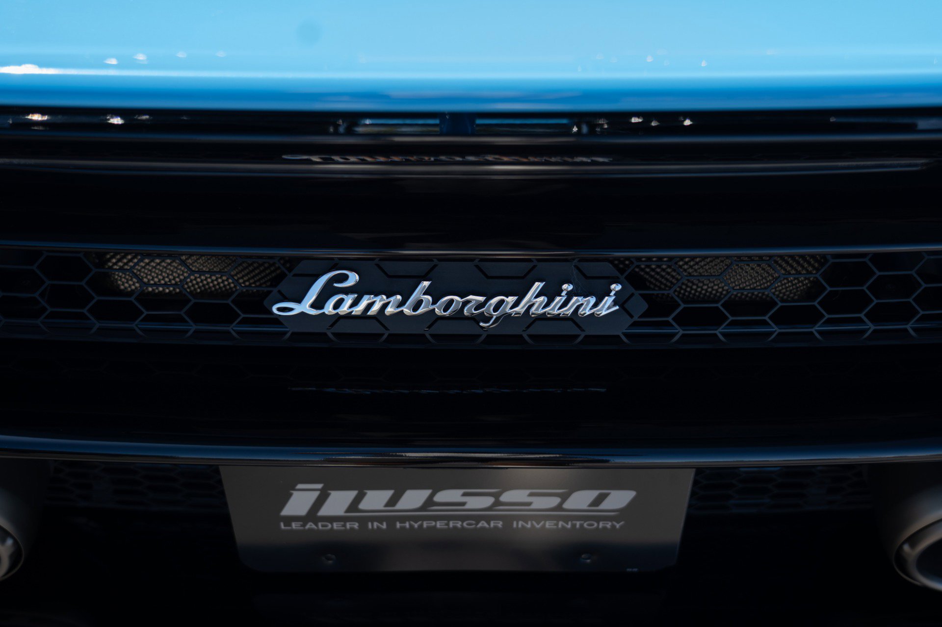 Used 2024 Lamborghini Huracan EVO image 24