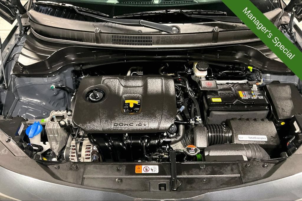 Used 2025 Kia Soul LX w/ LX Technology Package FWD image 11