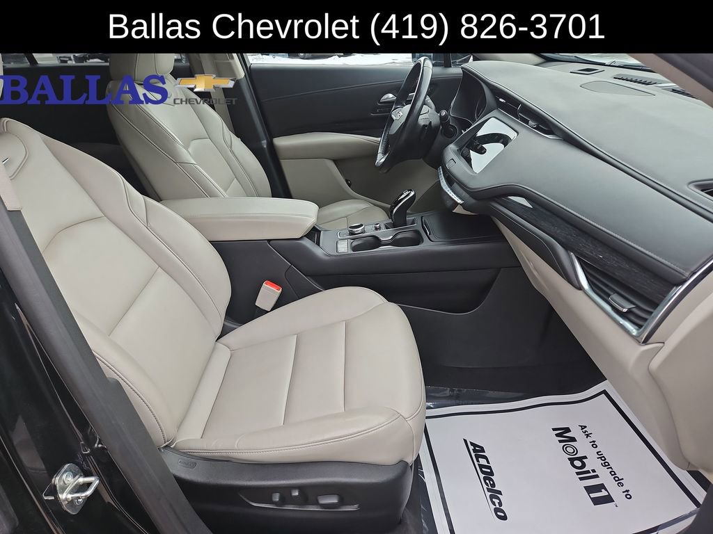 Certified 2023 Cadillac XT4 Premium Luxury AWD/4WD image 28