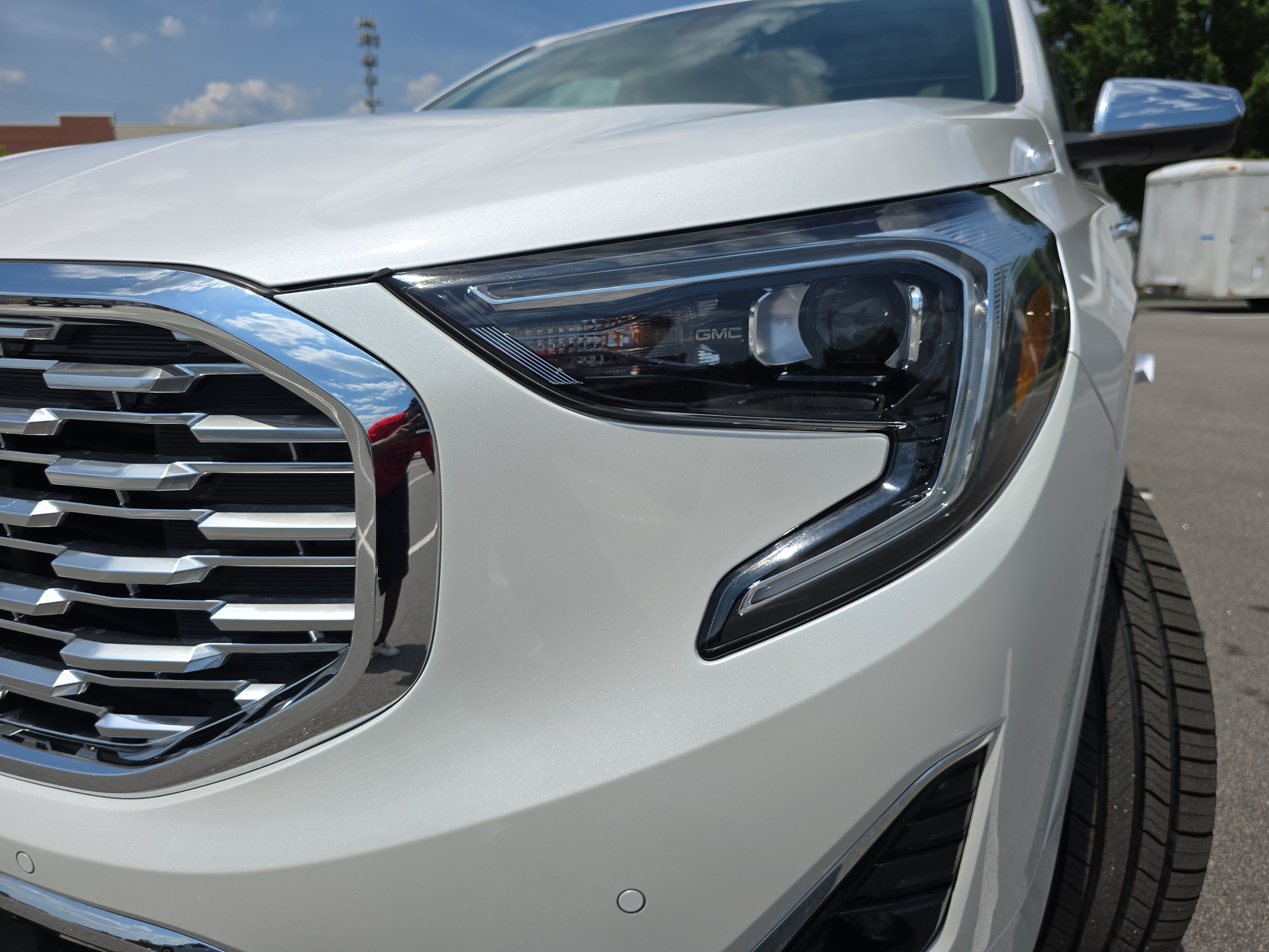 Used 2020 GMC Terrain Denali w/ Denali Premium Package FWD image 31