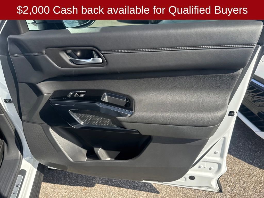 New 2026 Nissan Pathfinder Platinum image 41