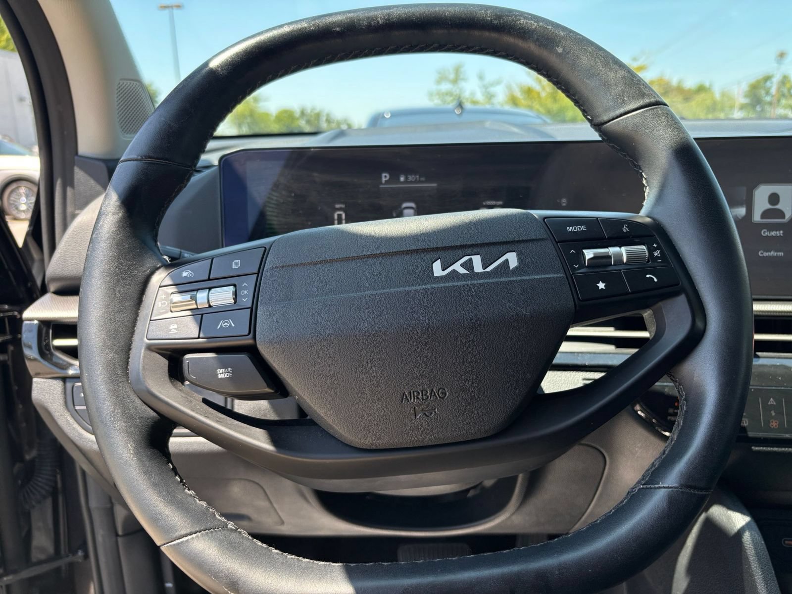 Used 2026 Kia Sportage LX FWD image 28