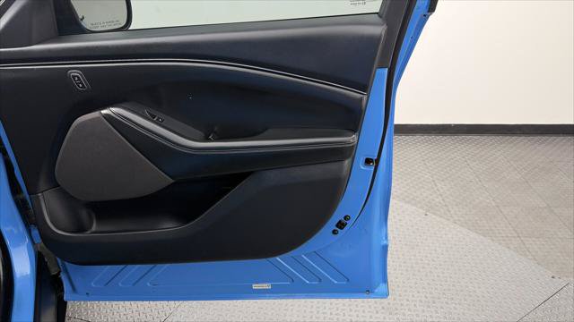 Used 2023 Ford Mustang Mach-E Select RWD image 23