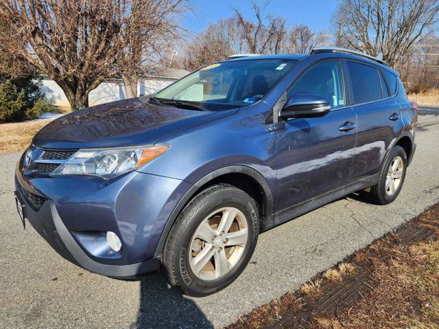 Used 2013 Toyota RAV4 XLE AWD/4WD image 2