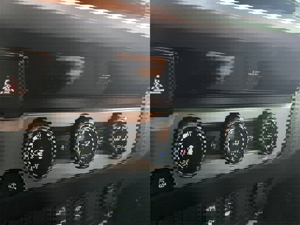 Used 2018 Toyota Tacoma 4x4 Double Cab image 16