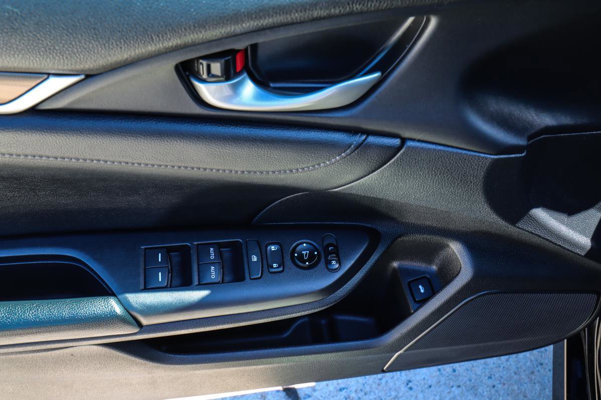 Used 2019 Honda Civic EX-L image 36
