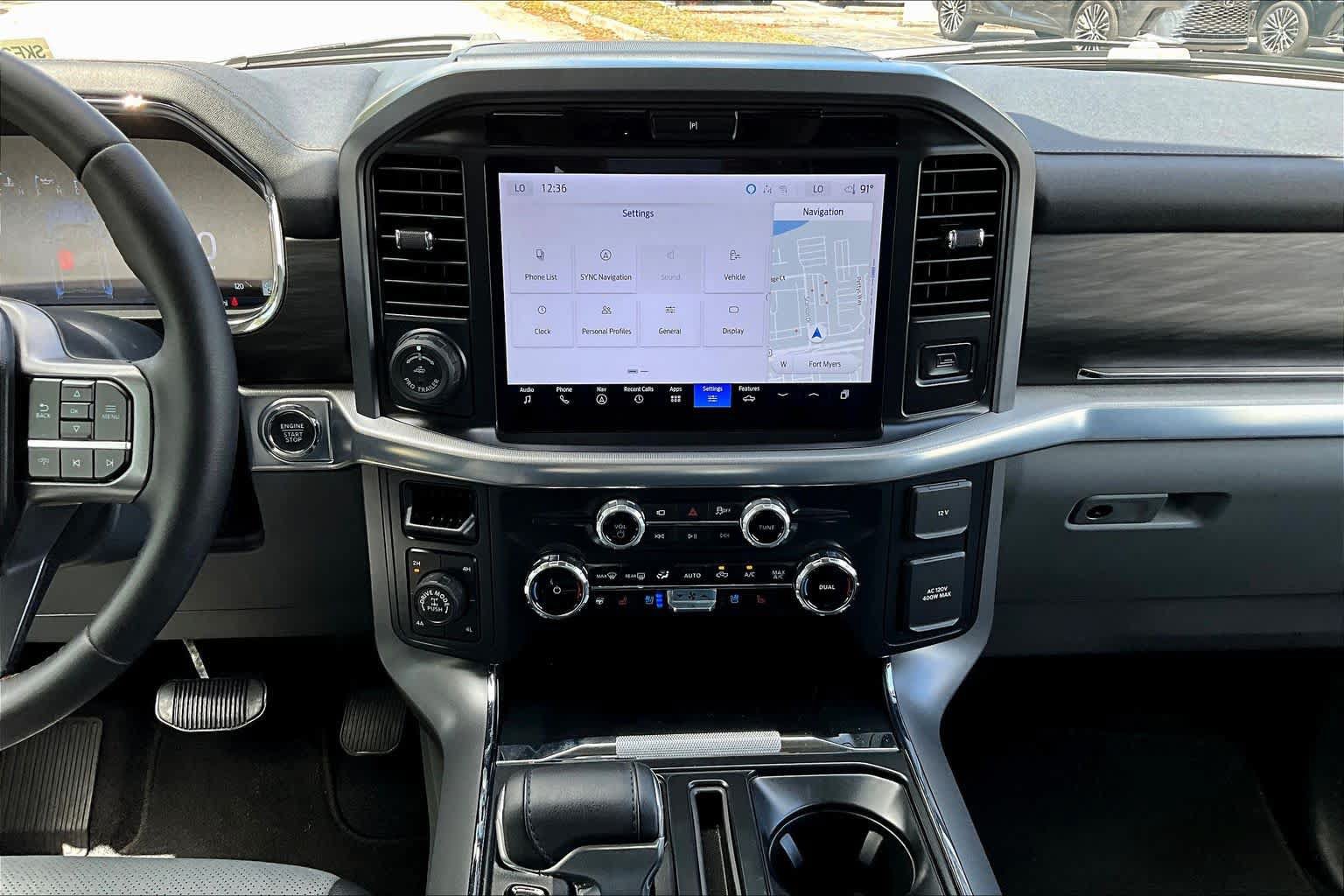 Used 2025 Ford F150 Lariat AWD/4WD image 11