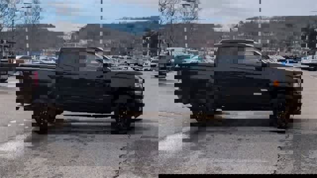 Certified 2022 GMC Canyon Elevation w/ Elevation Premium Package image 2