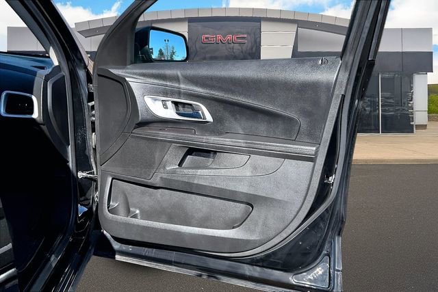 Used 2017 Chevrolet Equinox LS image 19