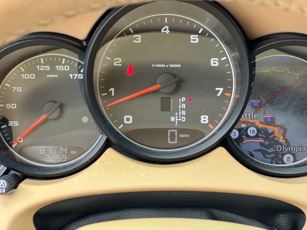 Used 2012 Porsche Cayenne AWD/4WD image 9