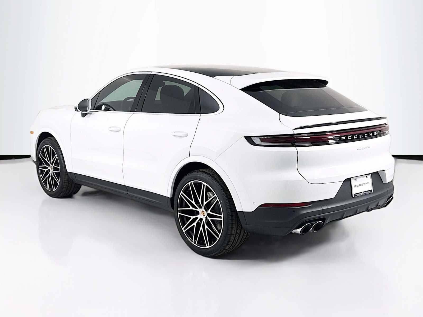 New 2026 Porsche Cayenne image 3