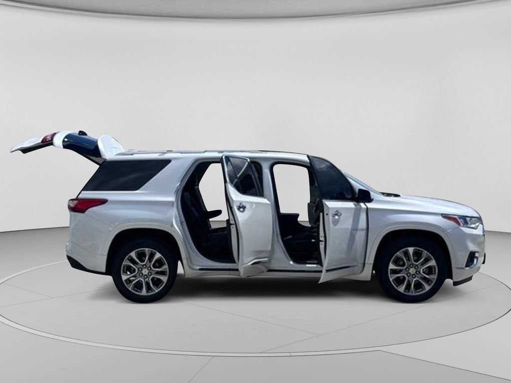 Used 2020 Chevrolet Traverse Premier w/ LPO, Floor Liner Package FWD image 34
