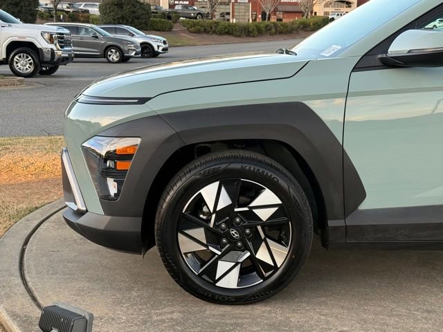 Used 2025 Hyundai Kona SEL image 12