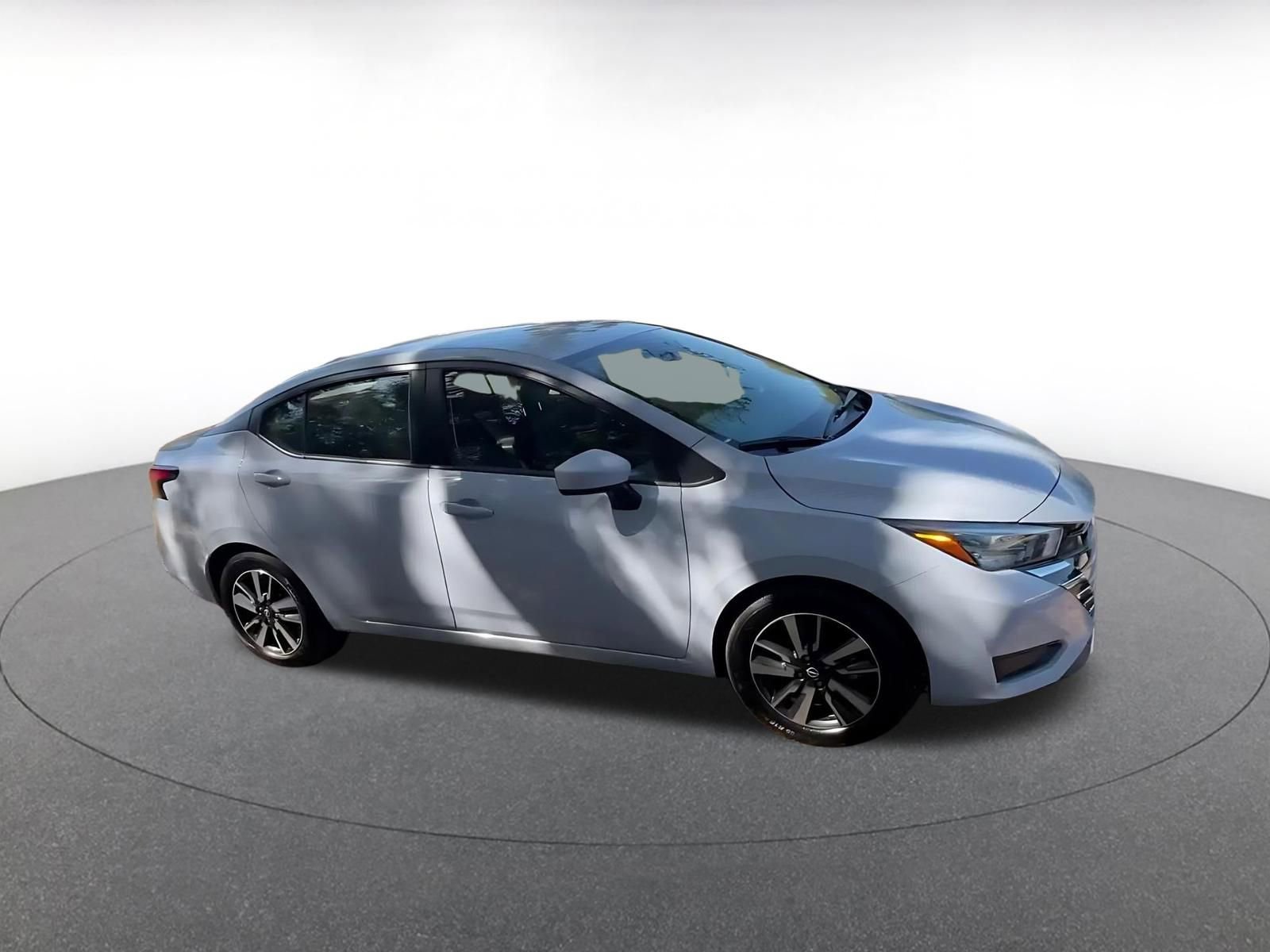 Used 2025 Nissan Versa SV FWD video 2