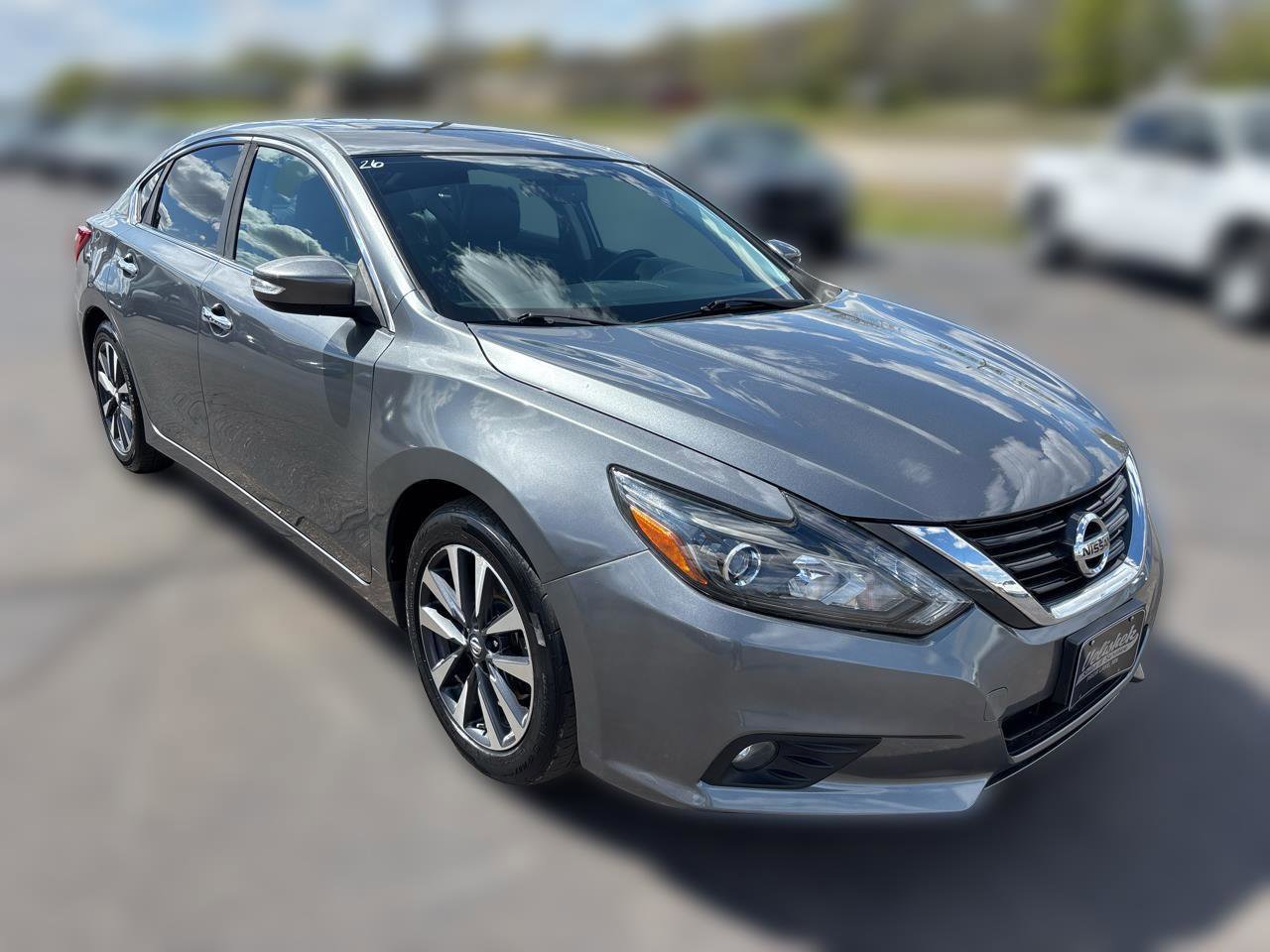 Used 2016 Nissan Altima 2.5 SL w/ 2.5 Technology w/LED Package