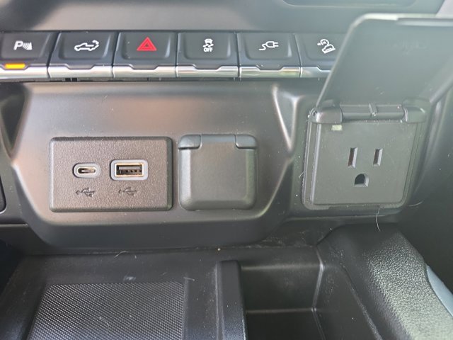 Used 2020 Chevrolet Silverado 2500 High Country w/ Z71 Off-Road Package image 41