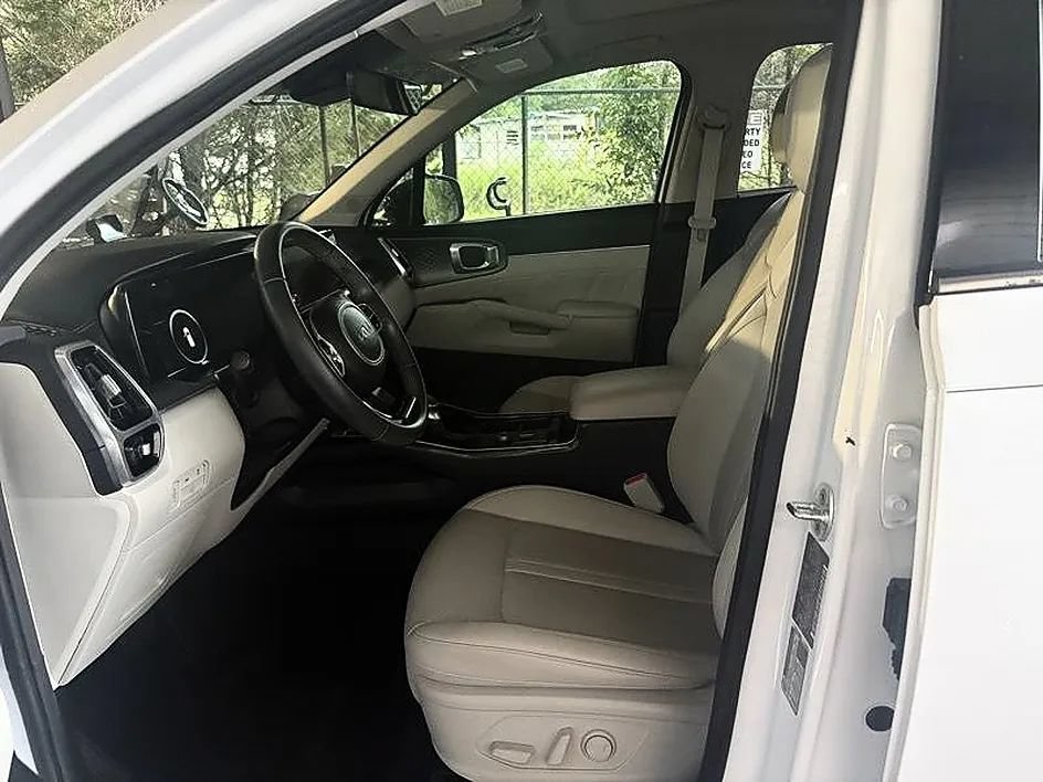 Used 2023 Kia Sorento SX FWD image 10