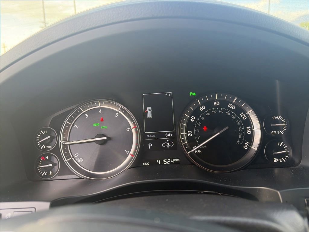 Used 2021 Lexus LX 570 4WD w/ Luxury Package image 20